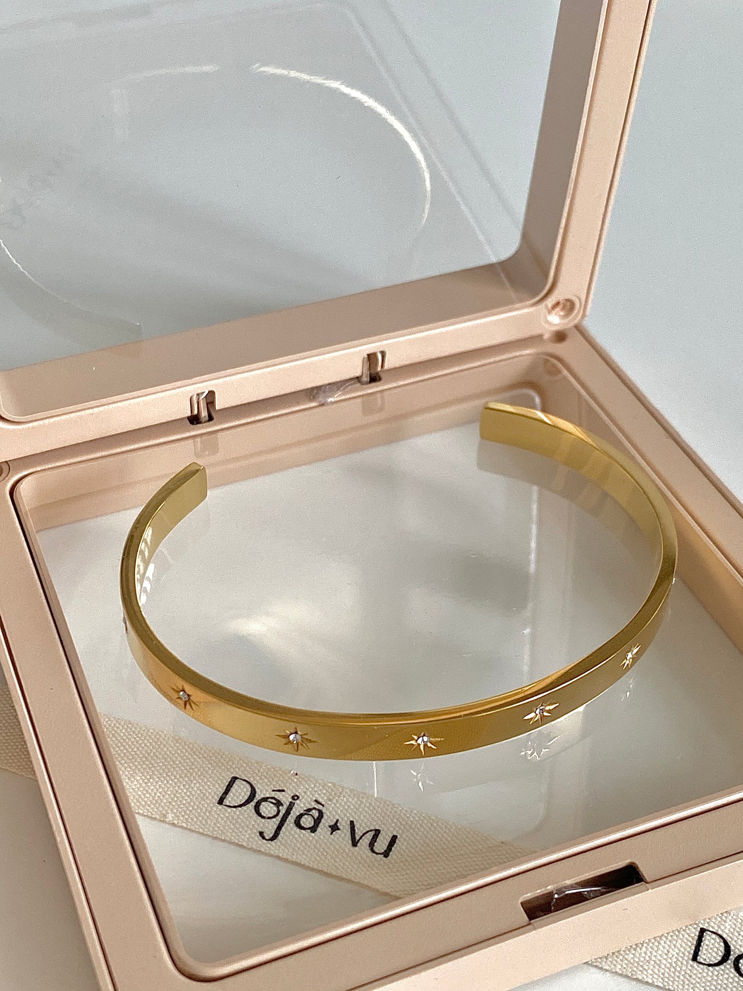 dainty gold bracelet