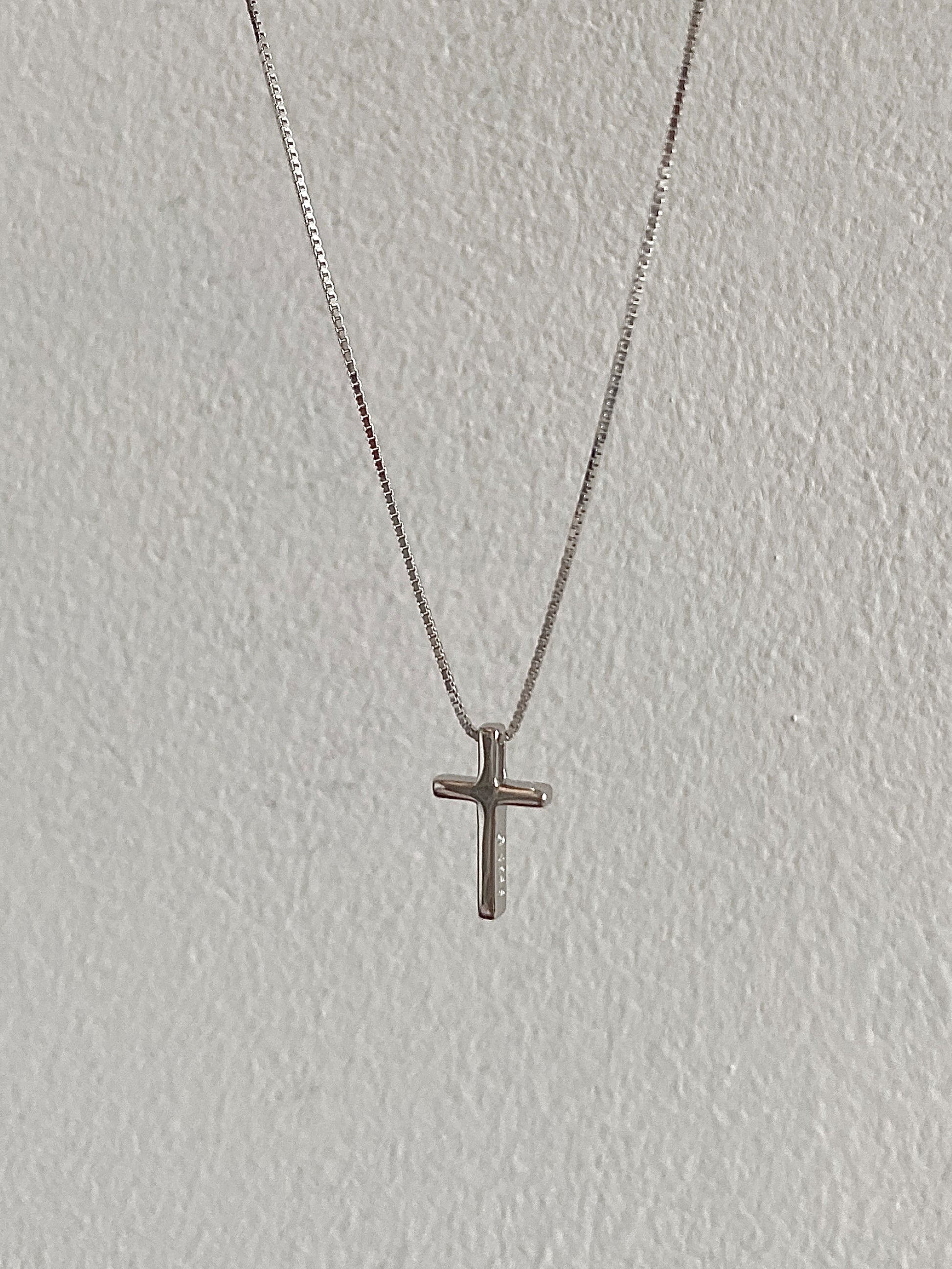 dainty necklace