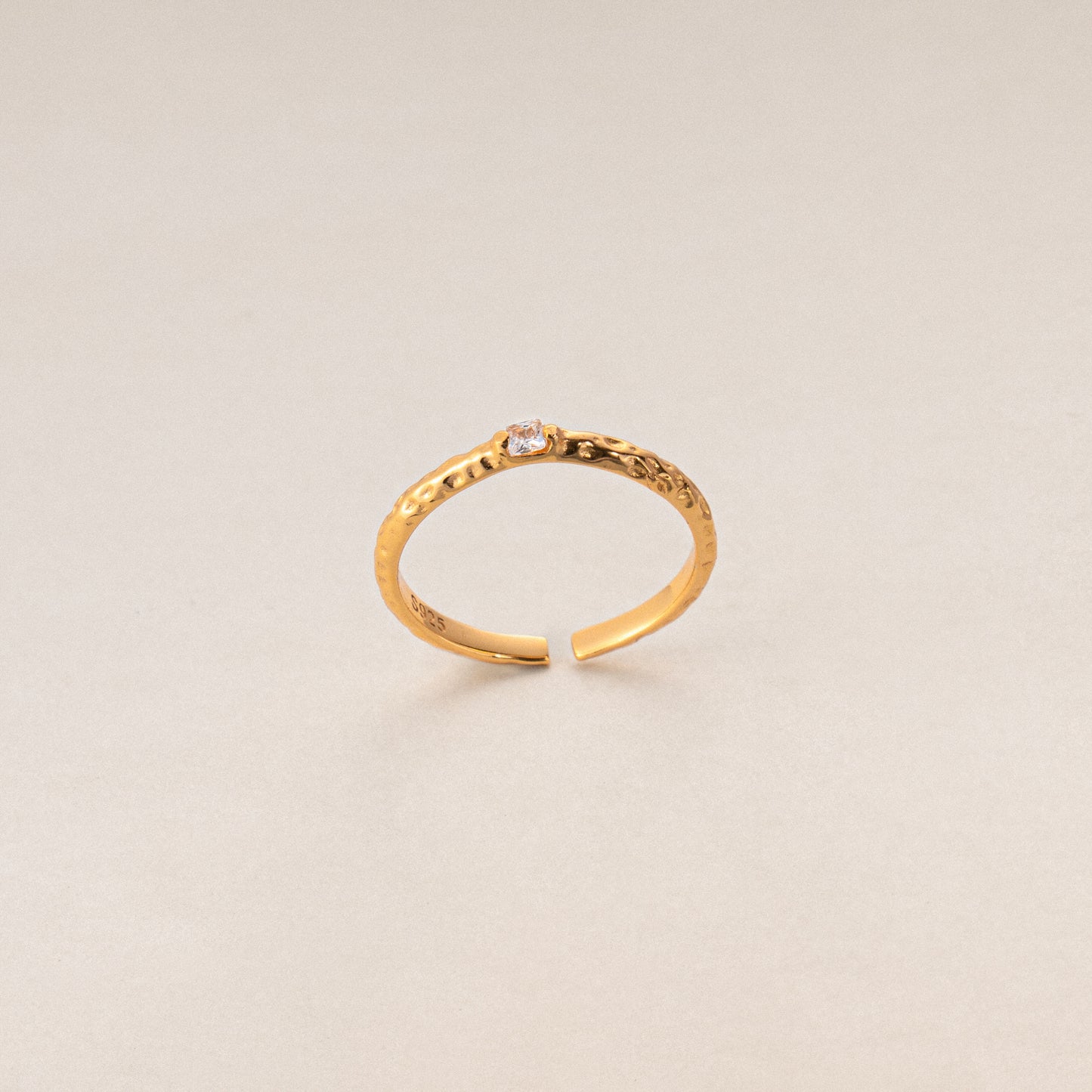 Lustrous Elegance 18K Gold & Silver Ring