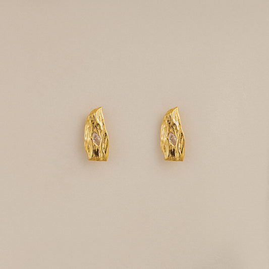 gold earrings