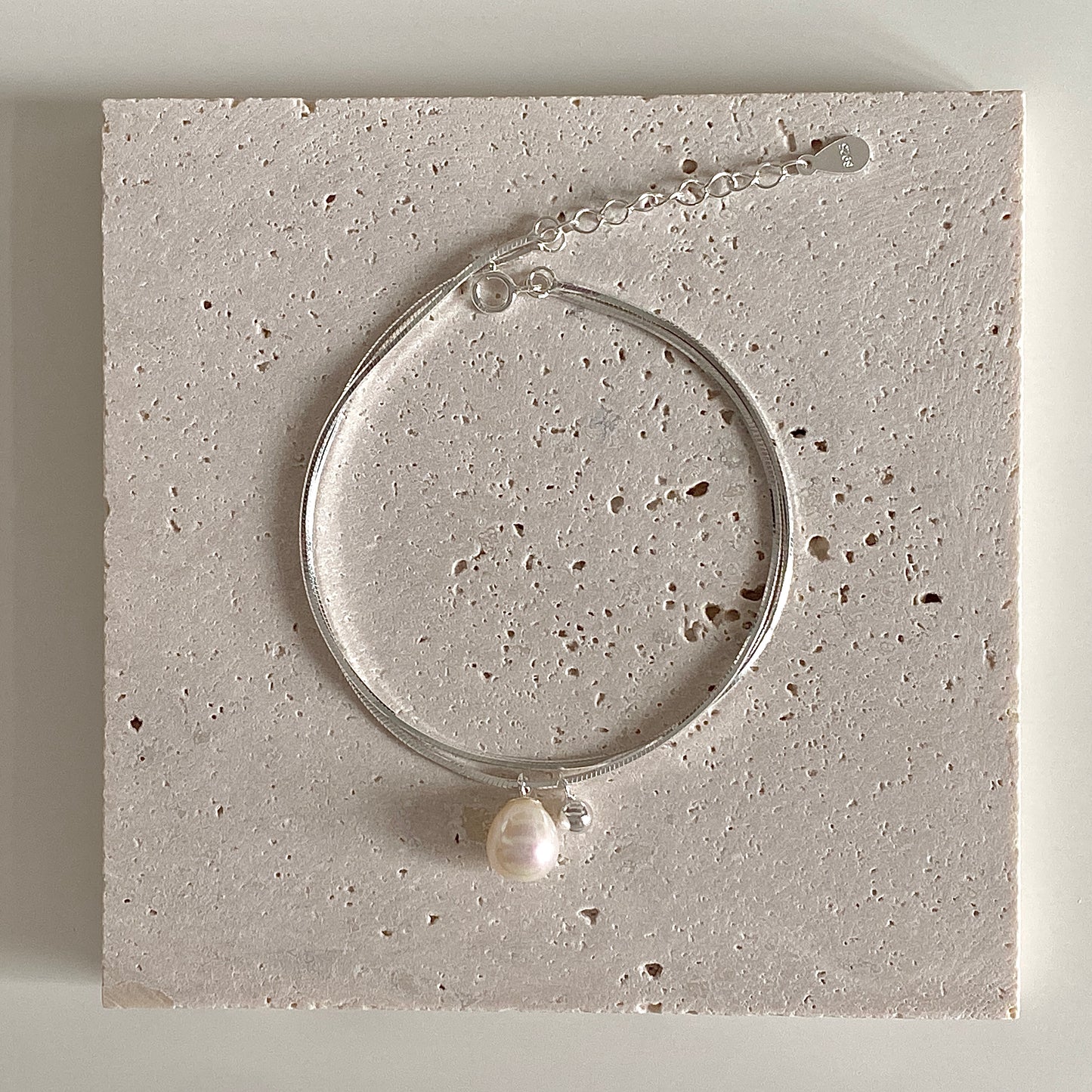 Dewdrop Elegance S925 Silver Pearl Bracelet