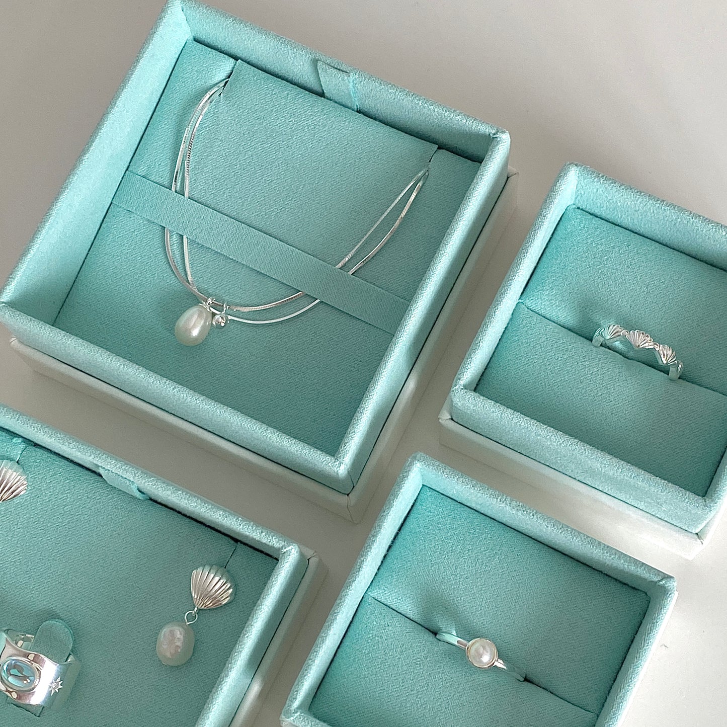 Dewdrop Elegance S925 Silver Pearl Bracelet