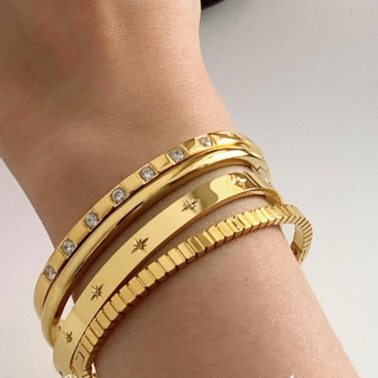 minimalist bracelet