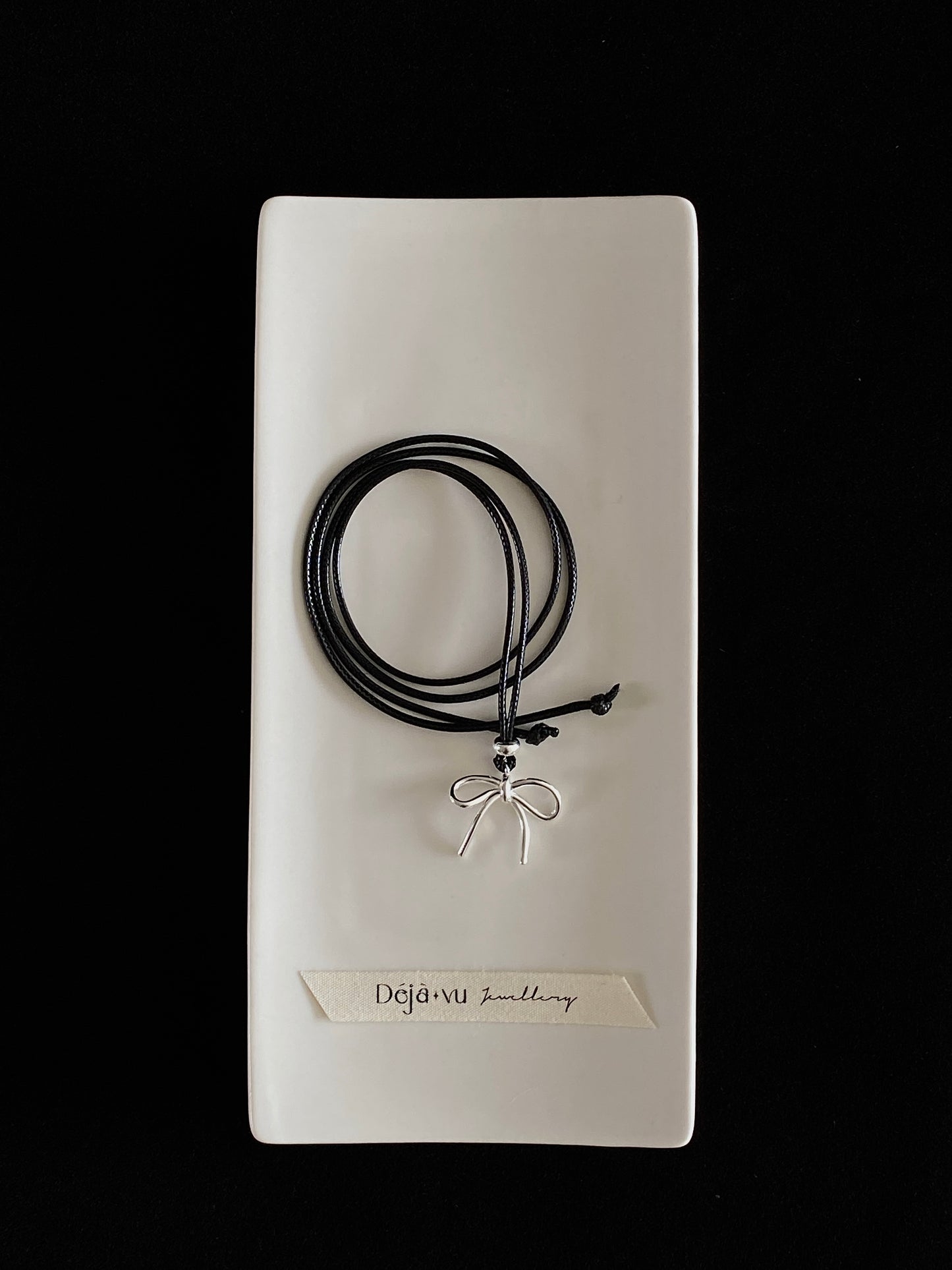 minimalist necklace