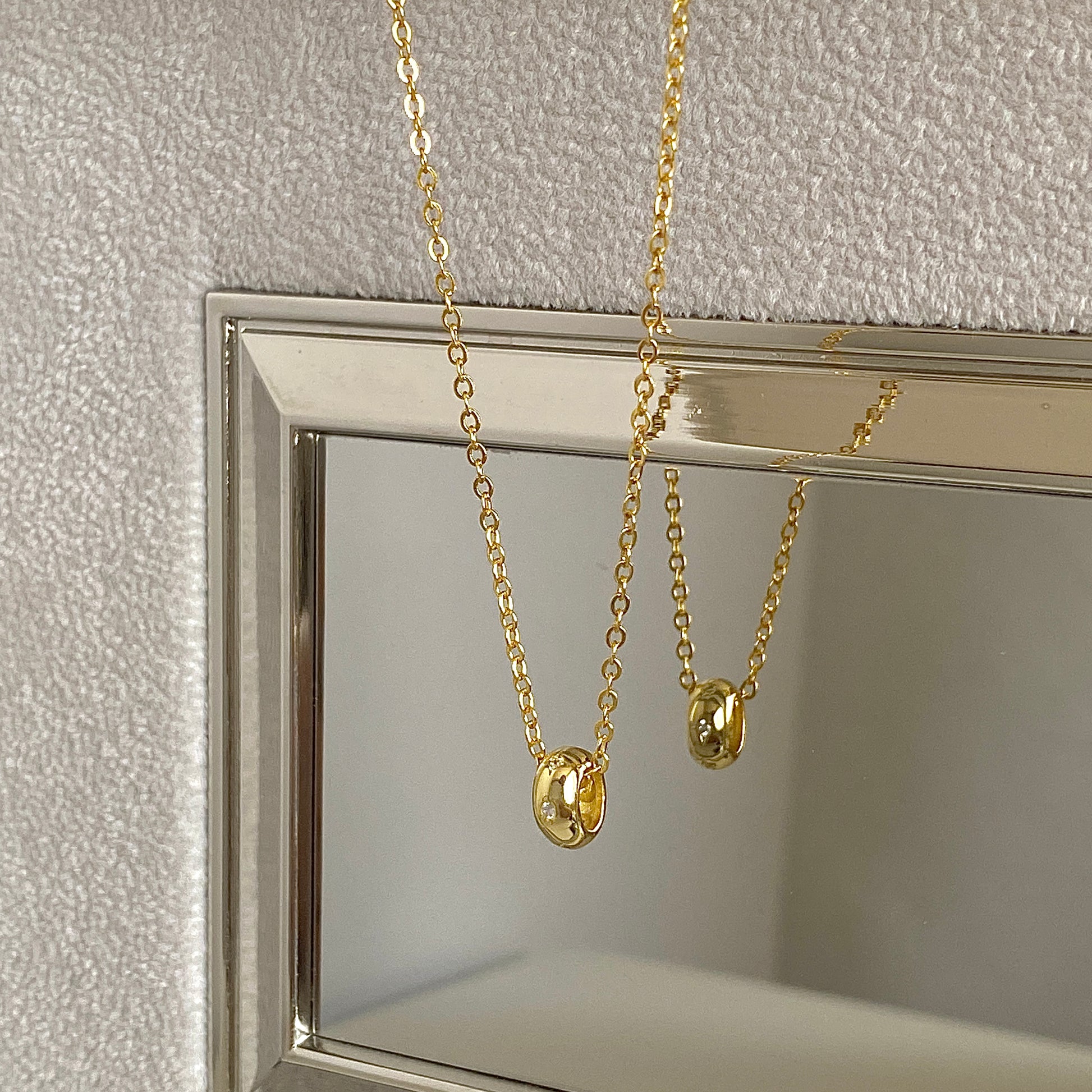 minimalist necklace
