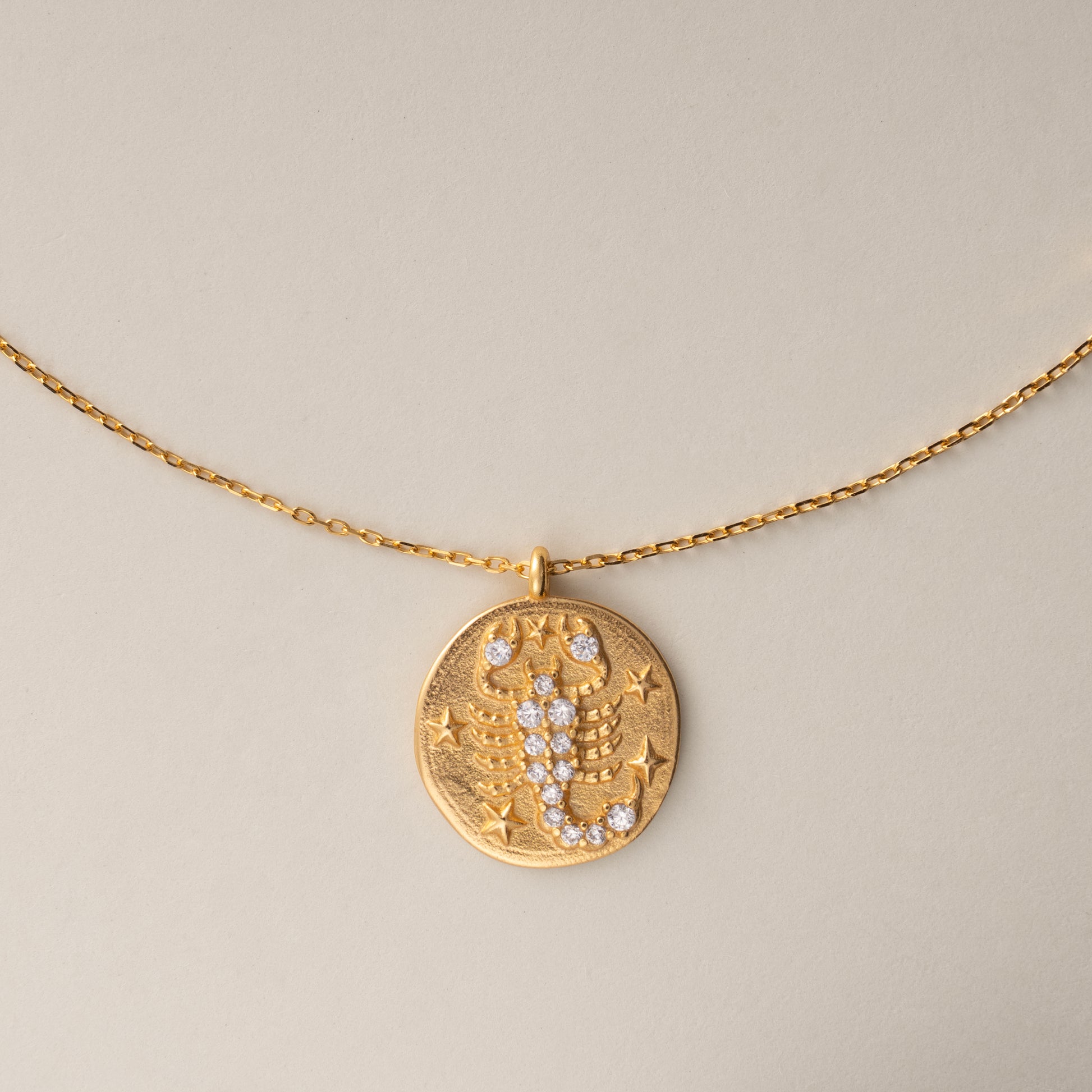 minimalist necklace