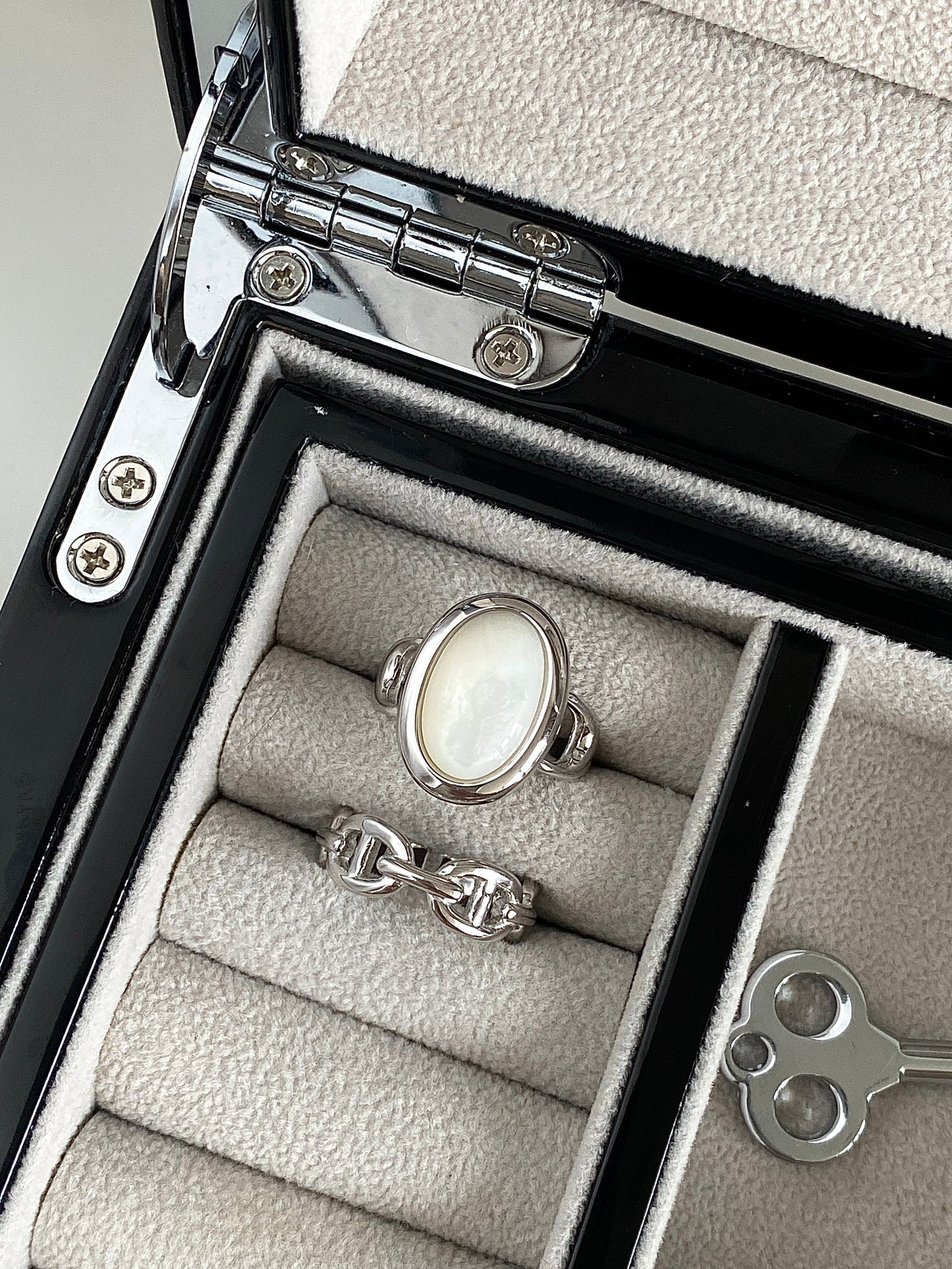 minimalist ring