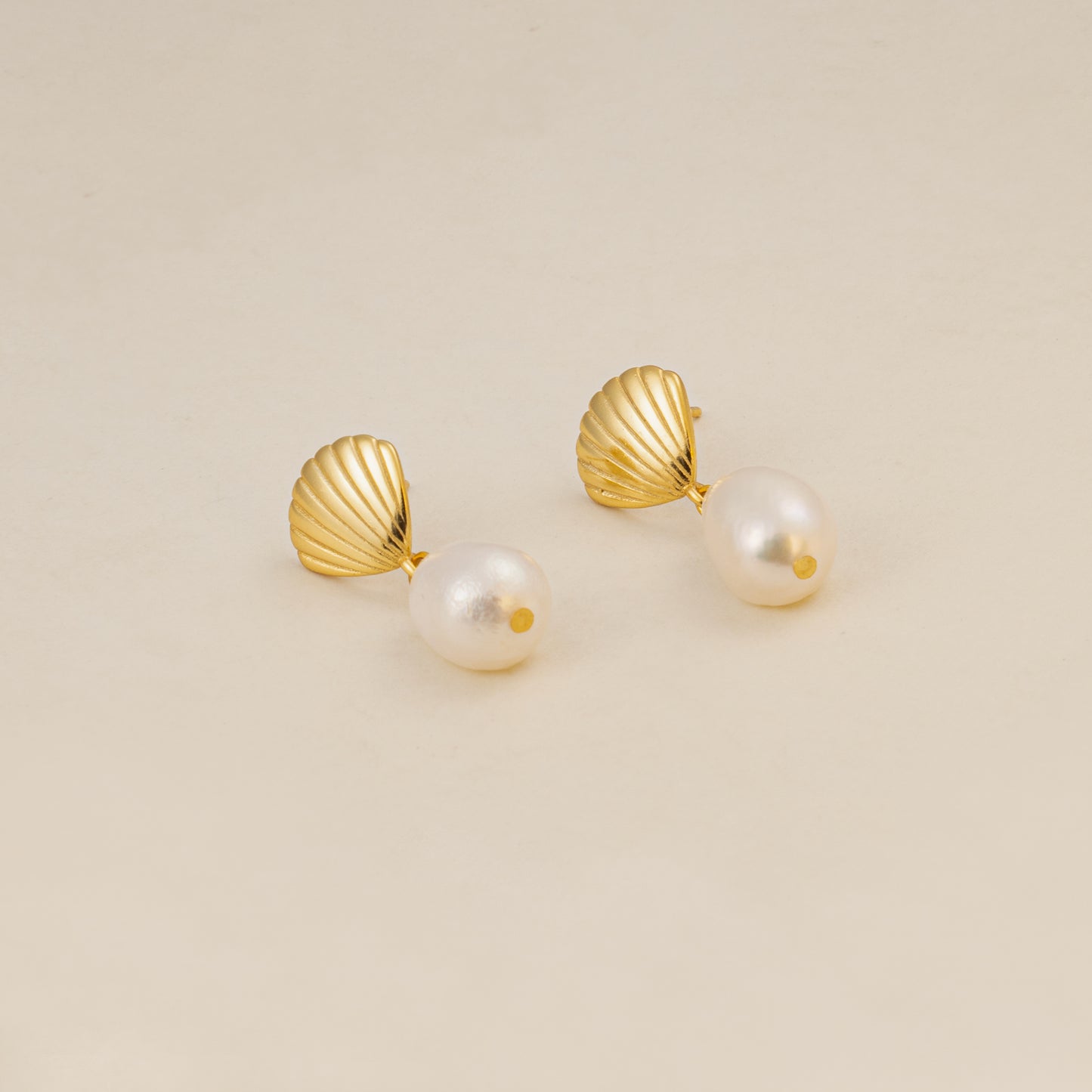 Seashell Pearl Silver Stud Earrings