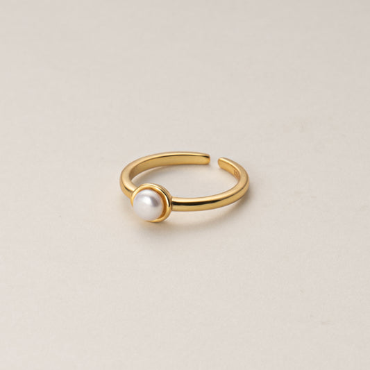 The Lumina Elegance Pearl Ring