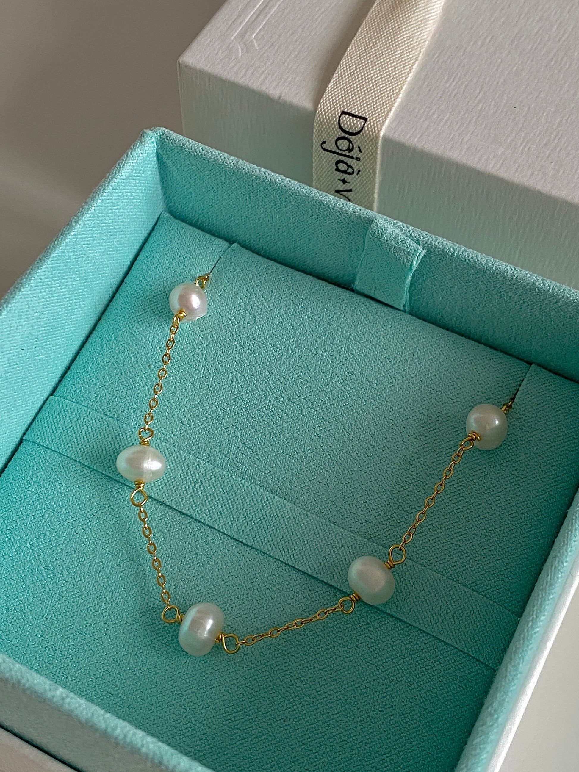 pearl bracelet