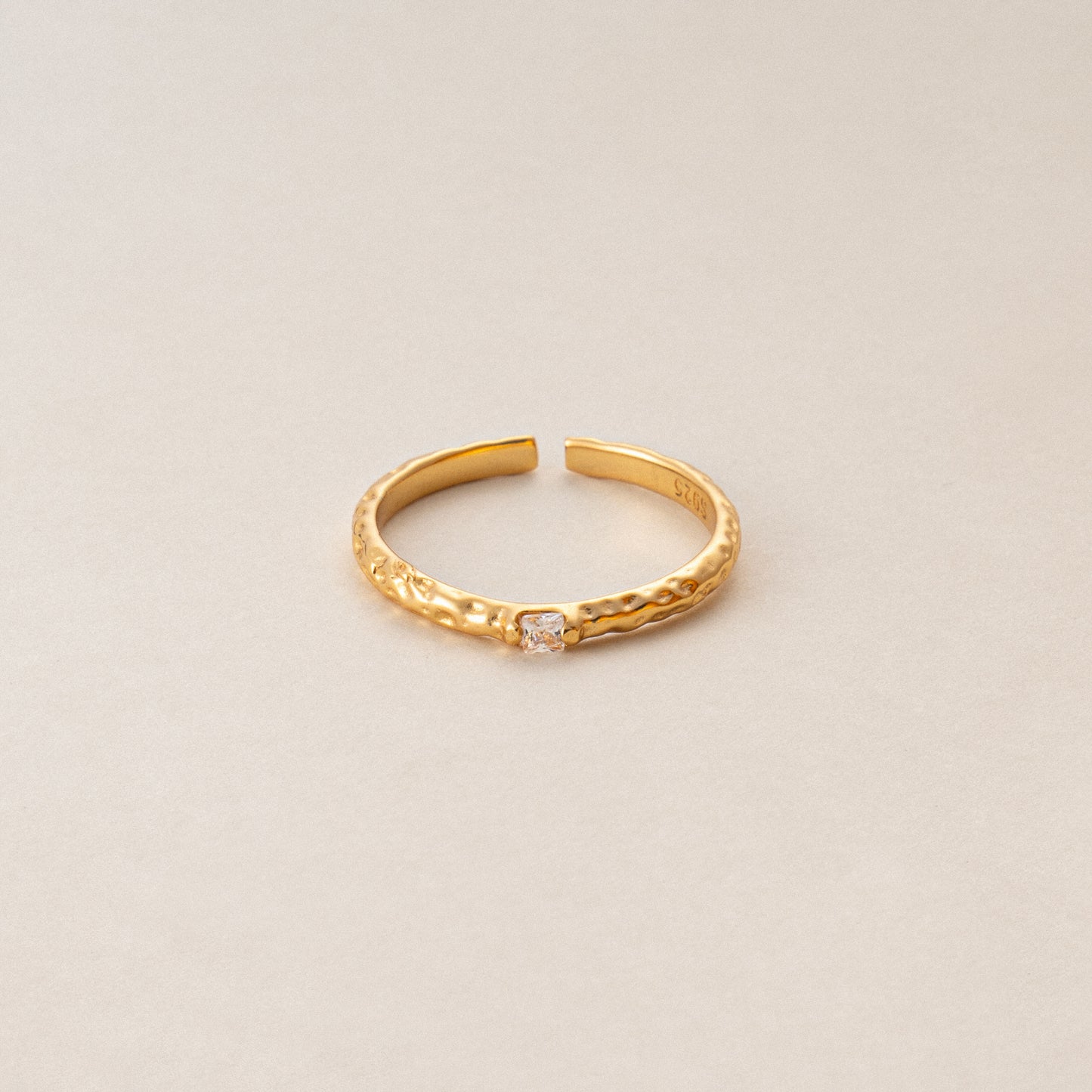Lustrous Elegance 18K Gold & Silver Ring