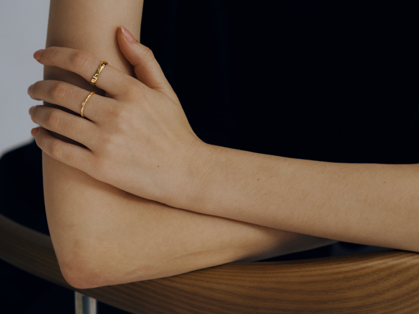Lustrous Elegance 18K Gold & Silver Ring