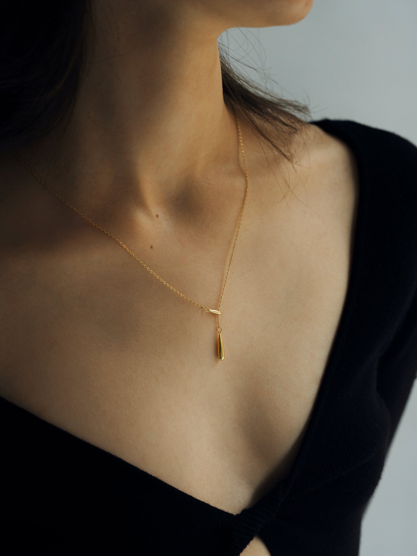 Teardrop Elegance Pendant Necklace