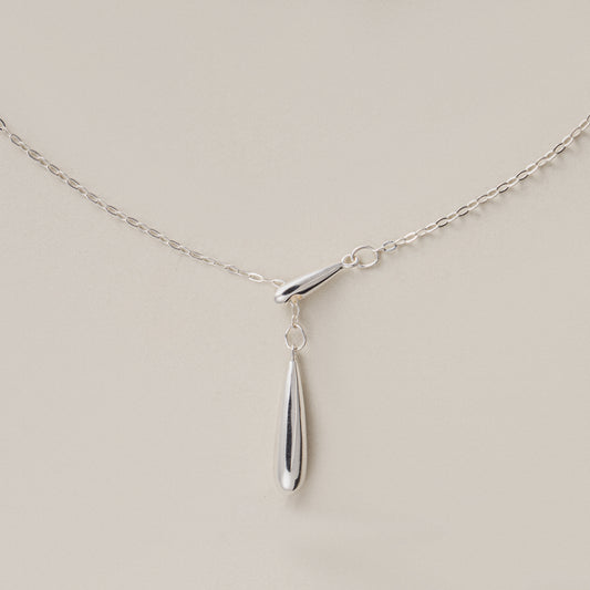 Teardrop Elegance Pendant Necklace