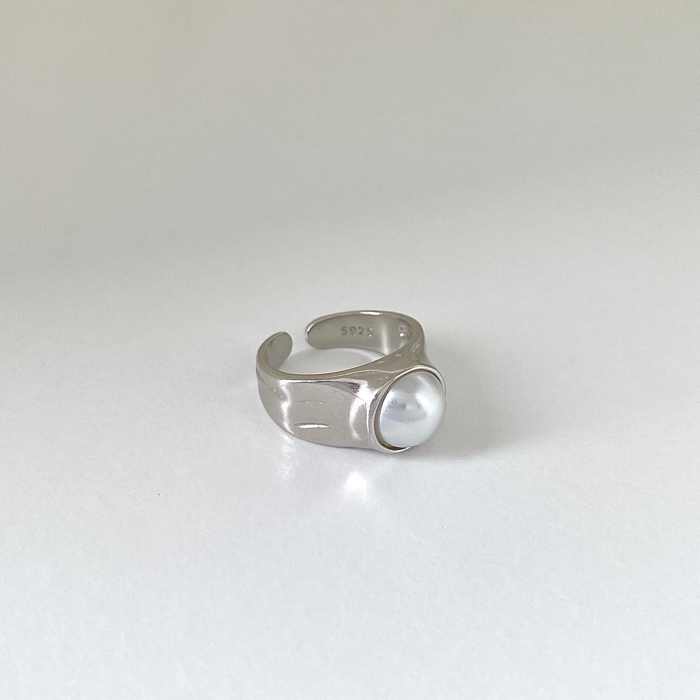 Vintage Pearl S925 Silver Chunky Ring