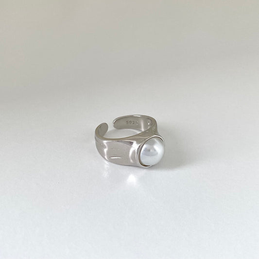 Vintage Pearl S925 Silver Chunky Ring