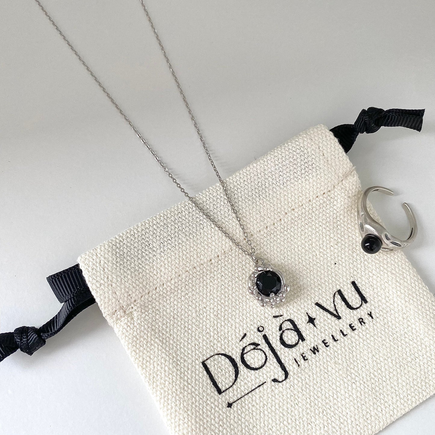 Elegant Black Zirconia Flower Pendant S925 Silver Necklace