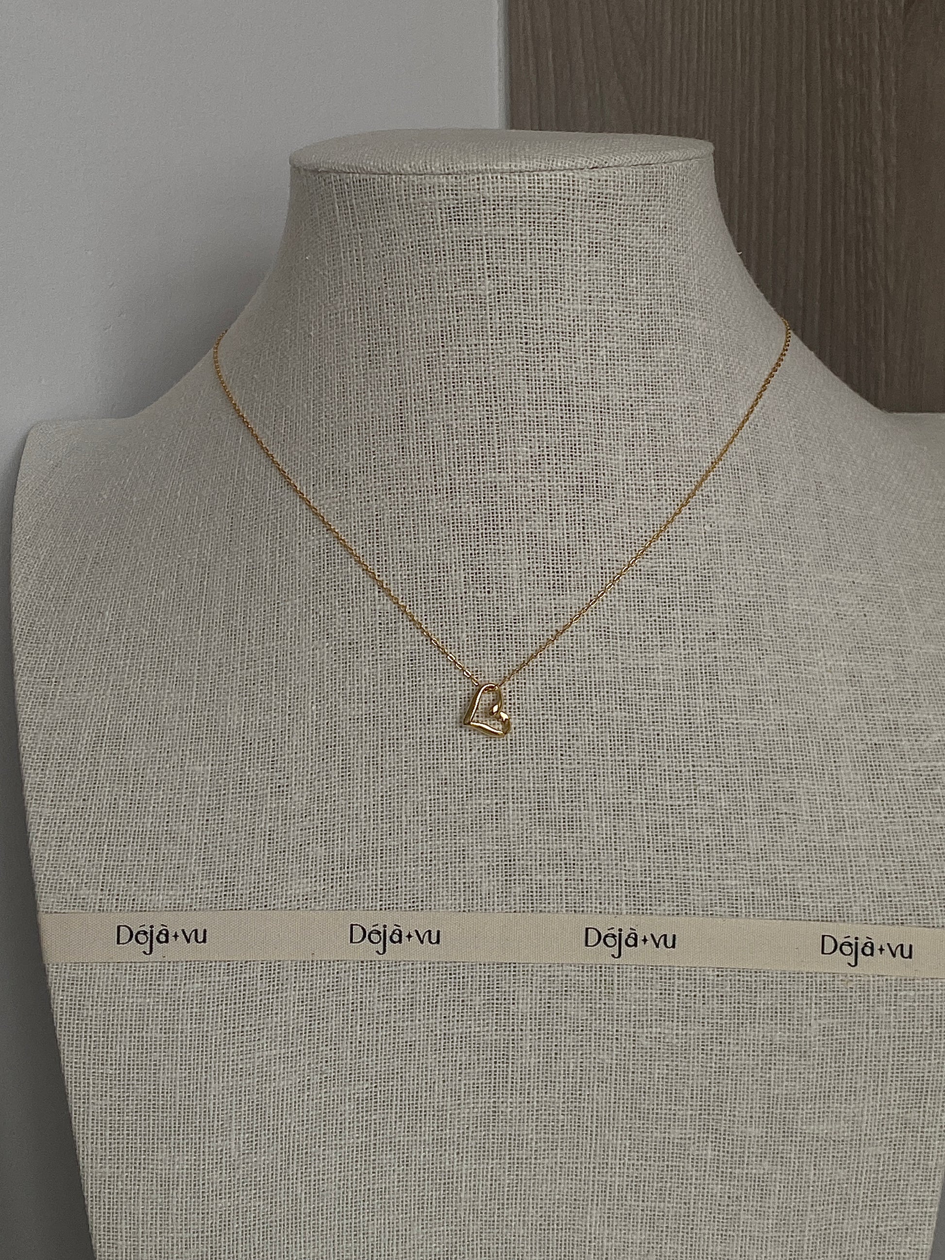 dainty necklace