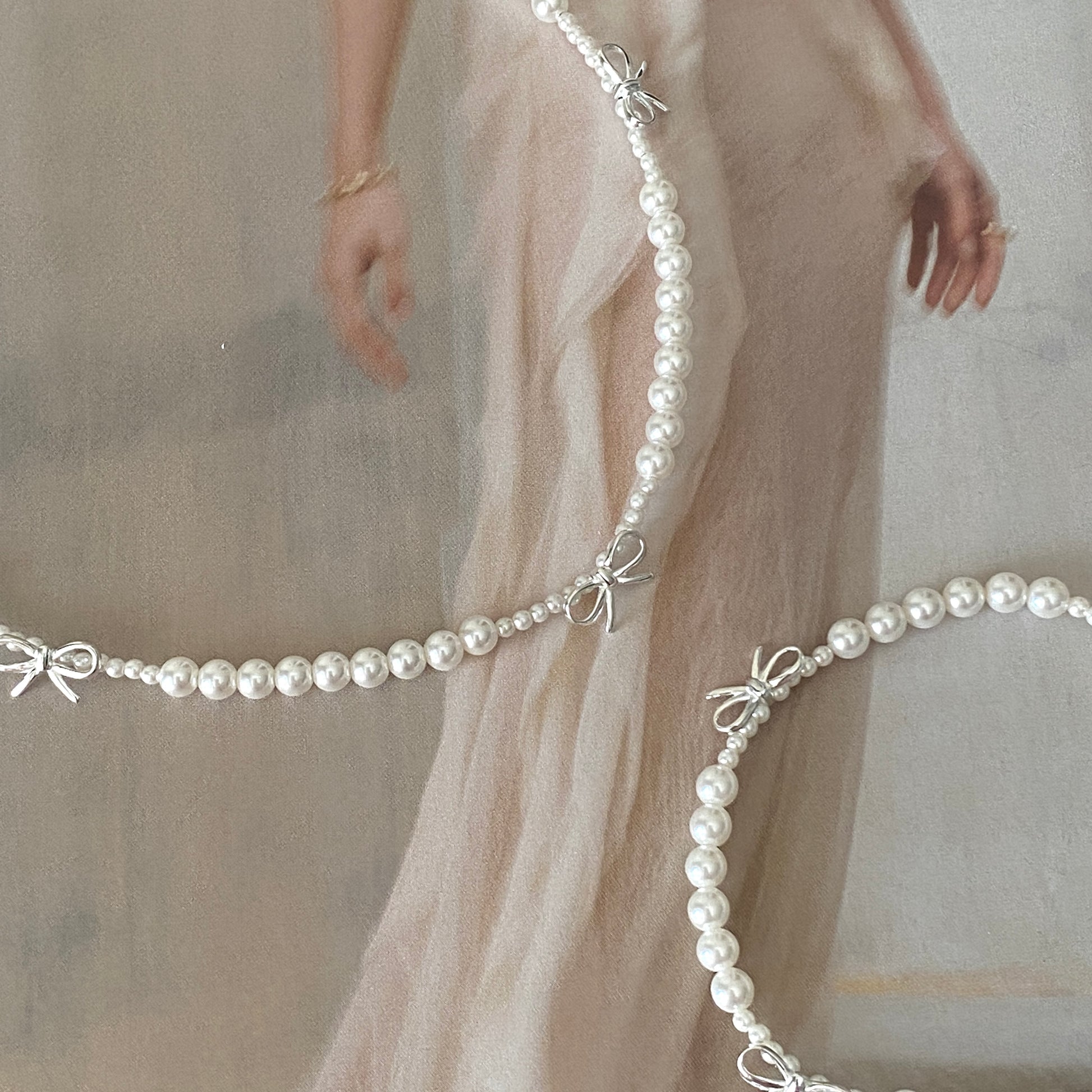 dainty necklace