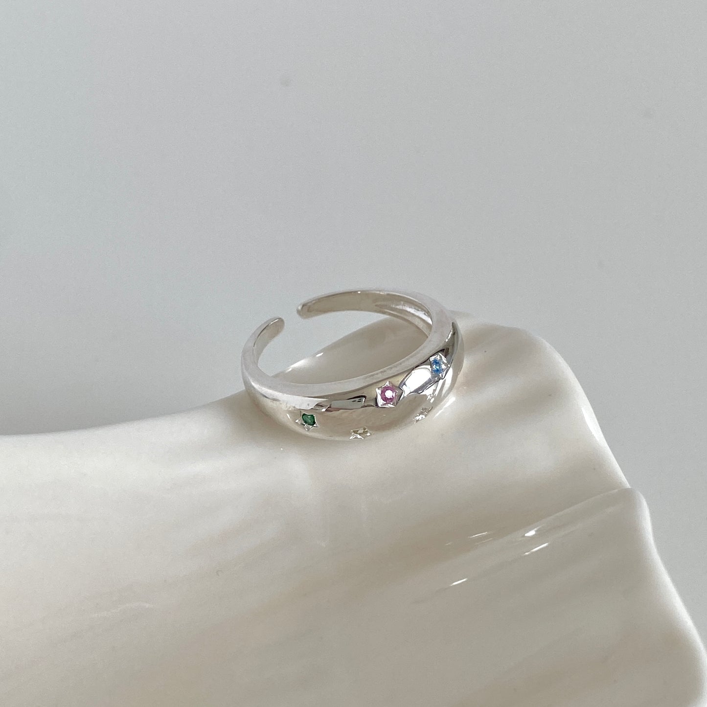 dainty ring