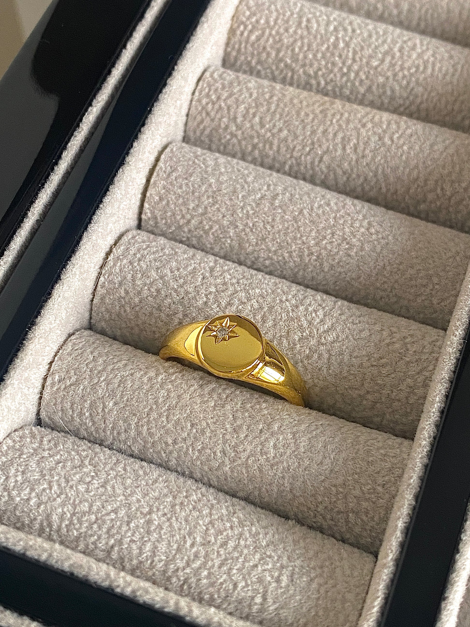 18k gold ring