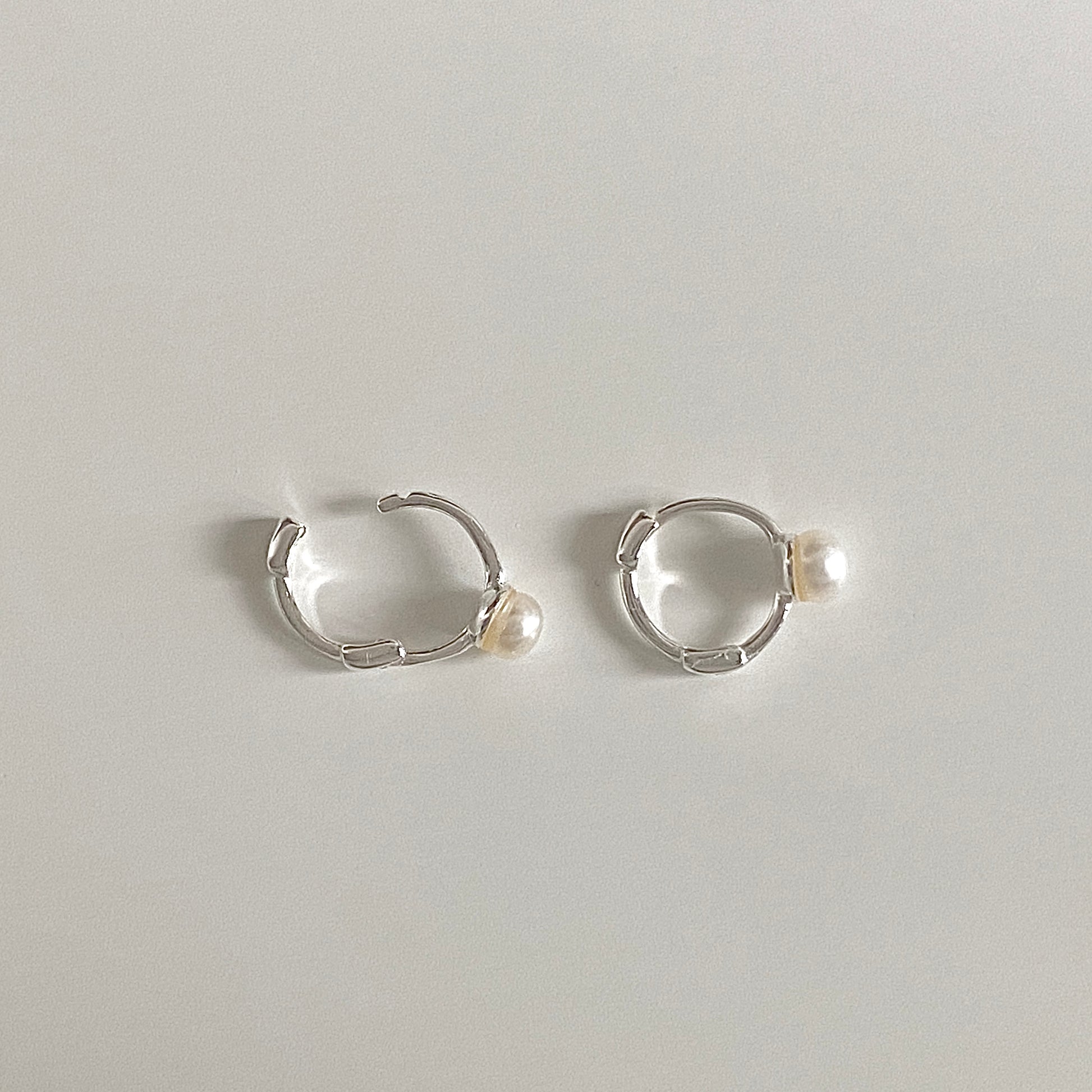 S925 Silver Petite Pearl Hoop Earrings open