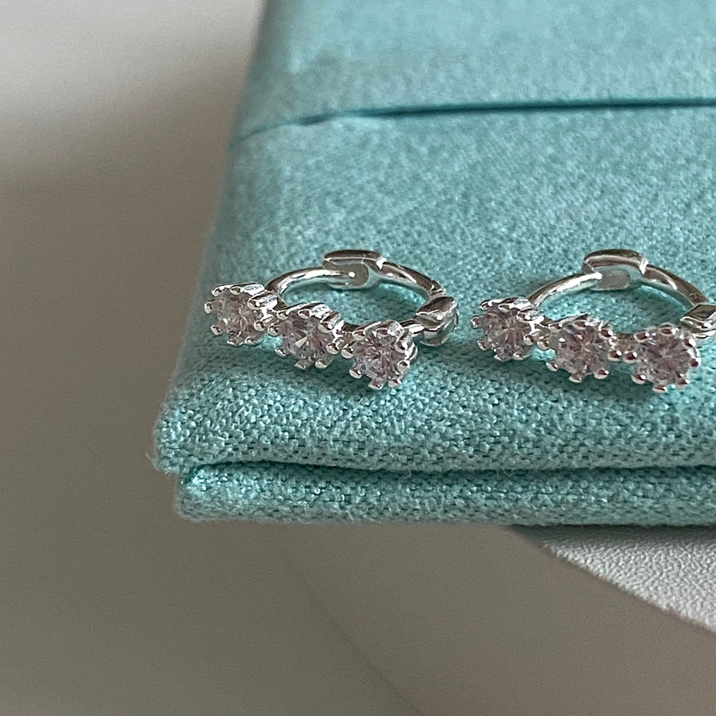 Tri-Sparkle S925 Silver Dainty Hoop Earrings in details