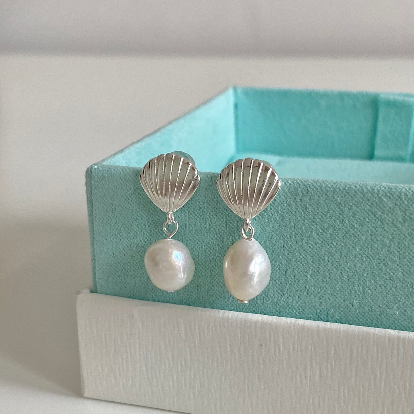 Seashell Pearl Silver Stud Earrings