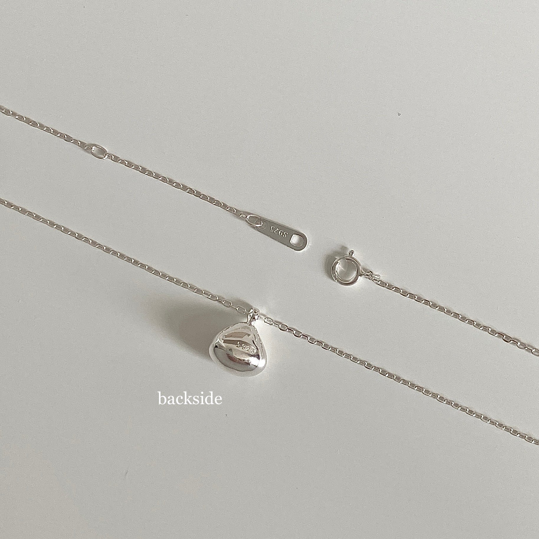 minimalist necklace