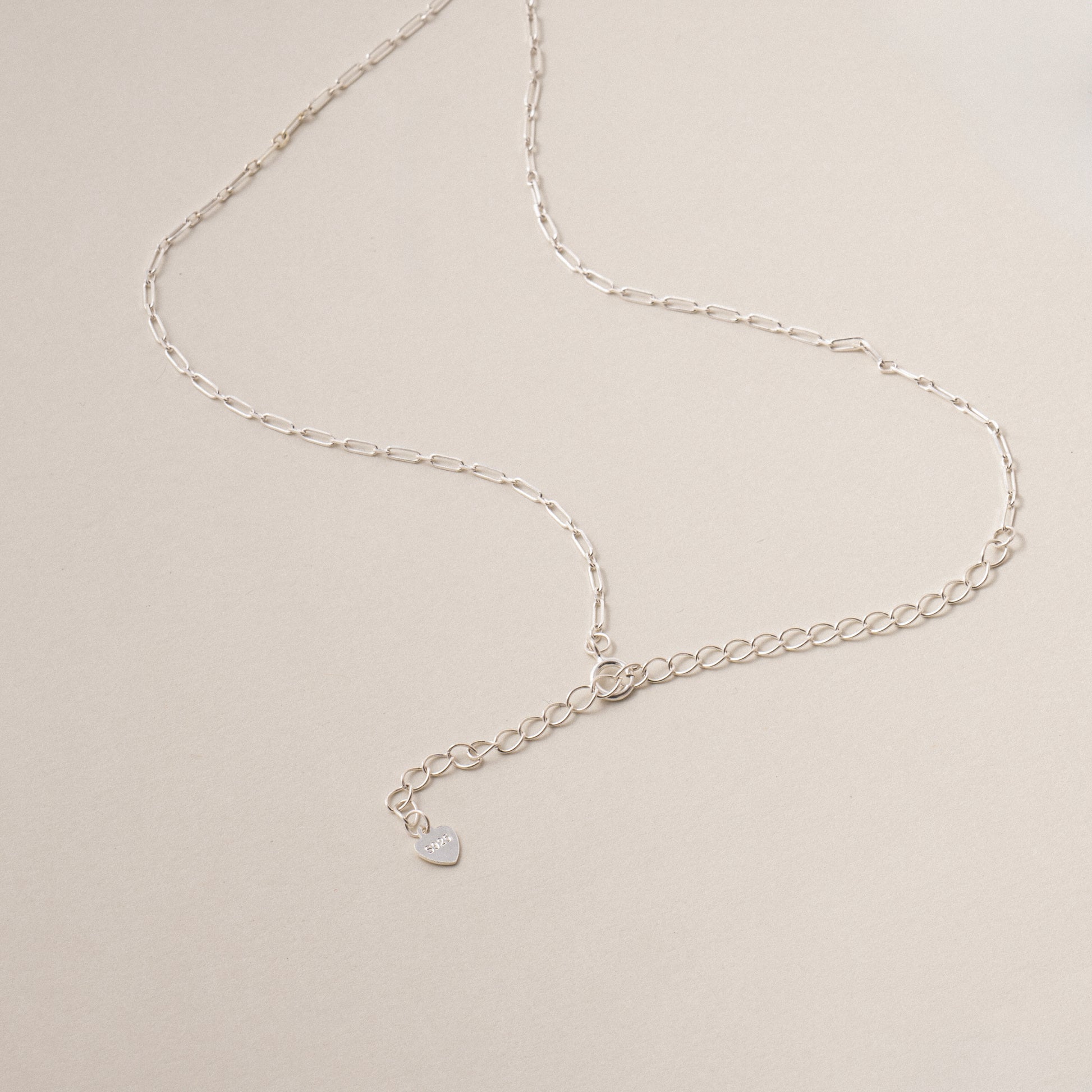 minimalist necklace