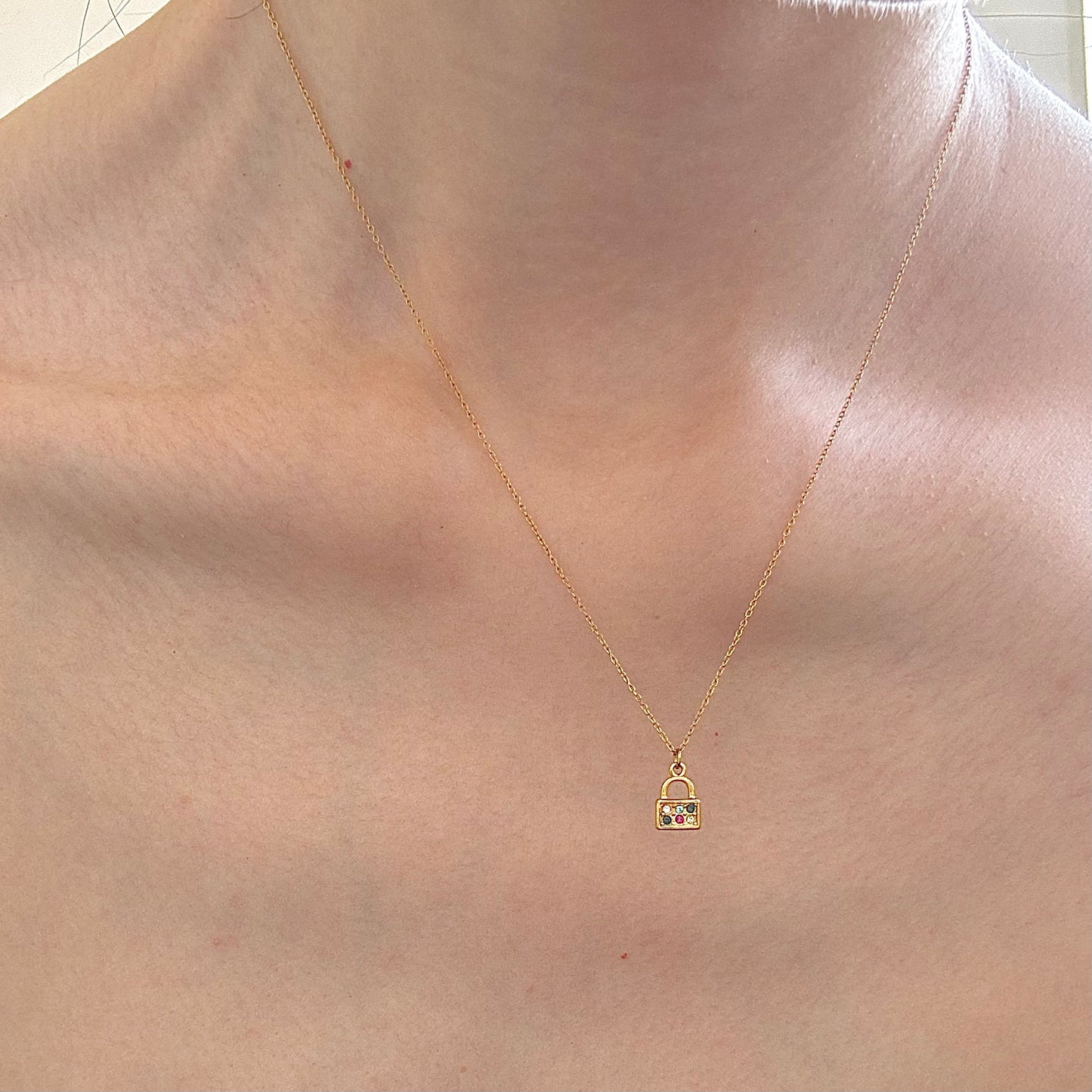 minimalist necklace