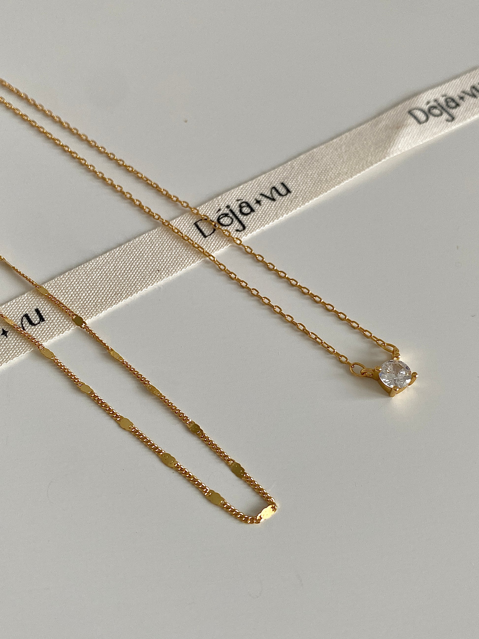 minimalist necklace