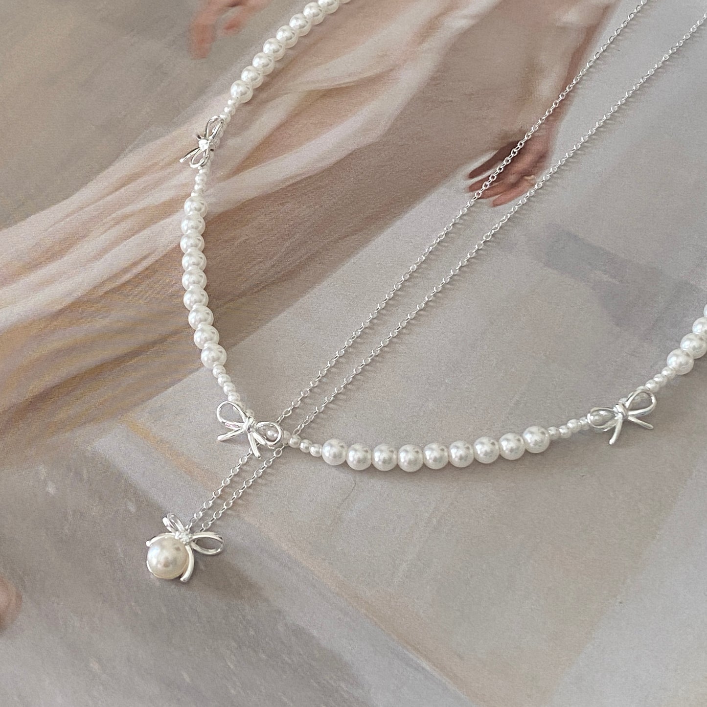 pearl chocker