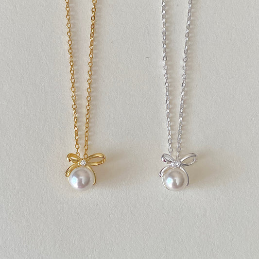 Dainty bow pearl pendant layered view, adjustable short pearl necklace for women