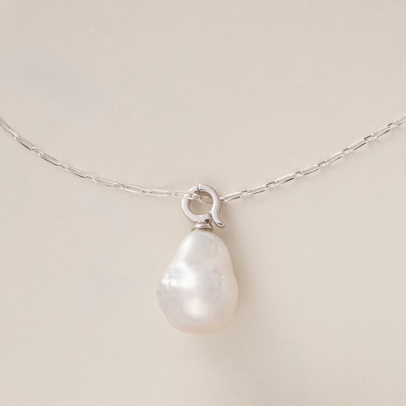 pearl pendant