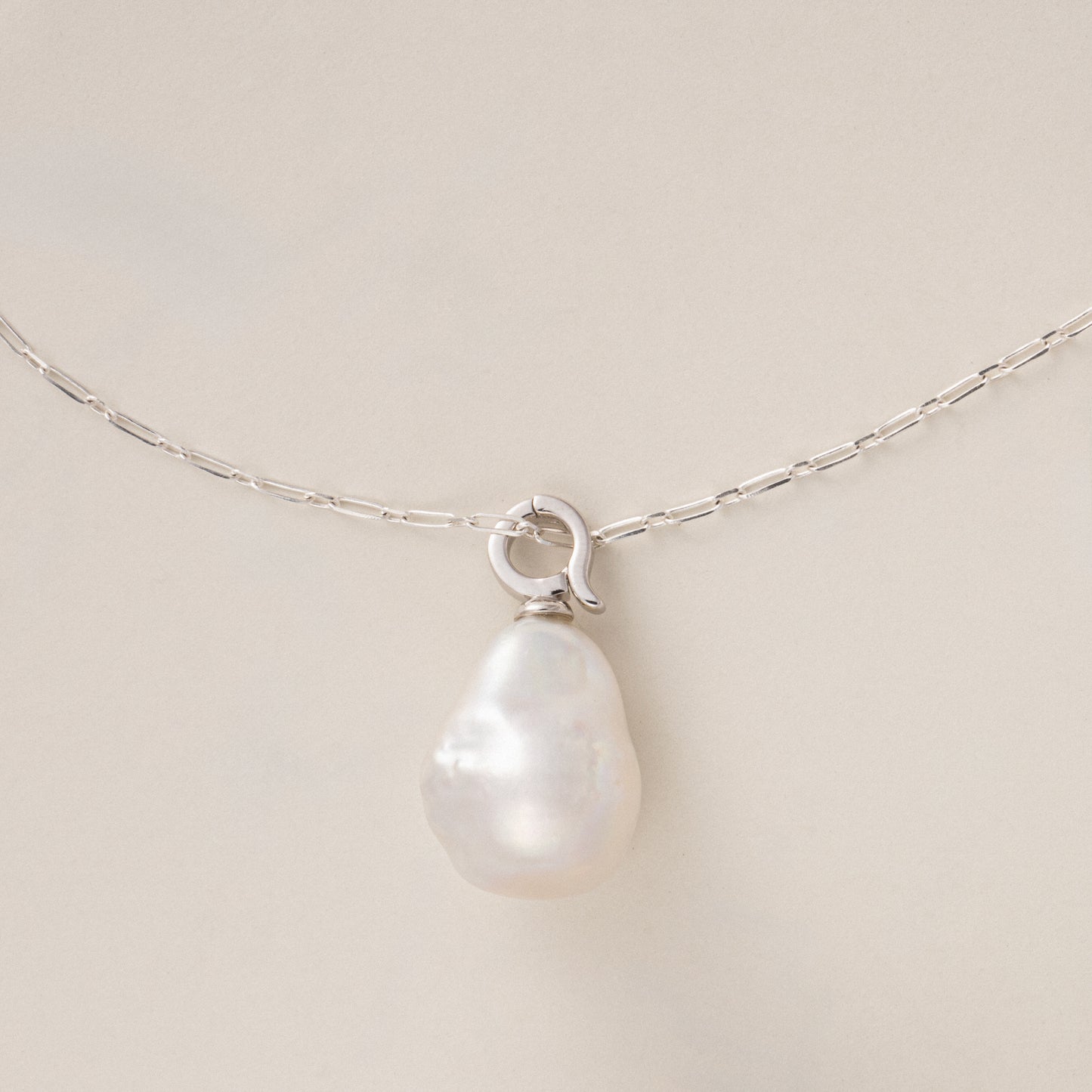 pearl pendant