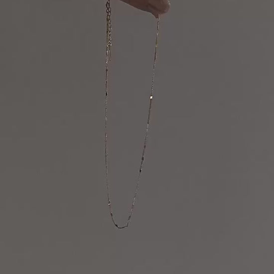 gold chain necklace