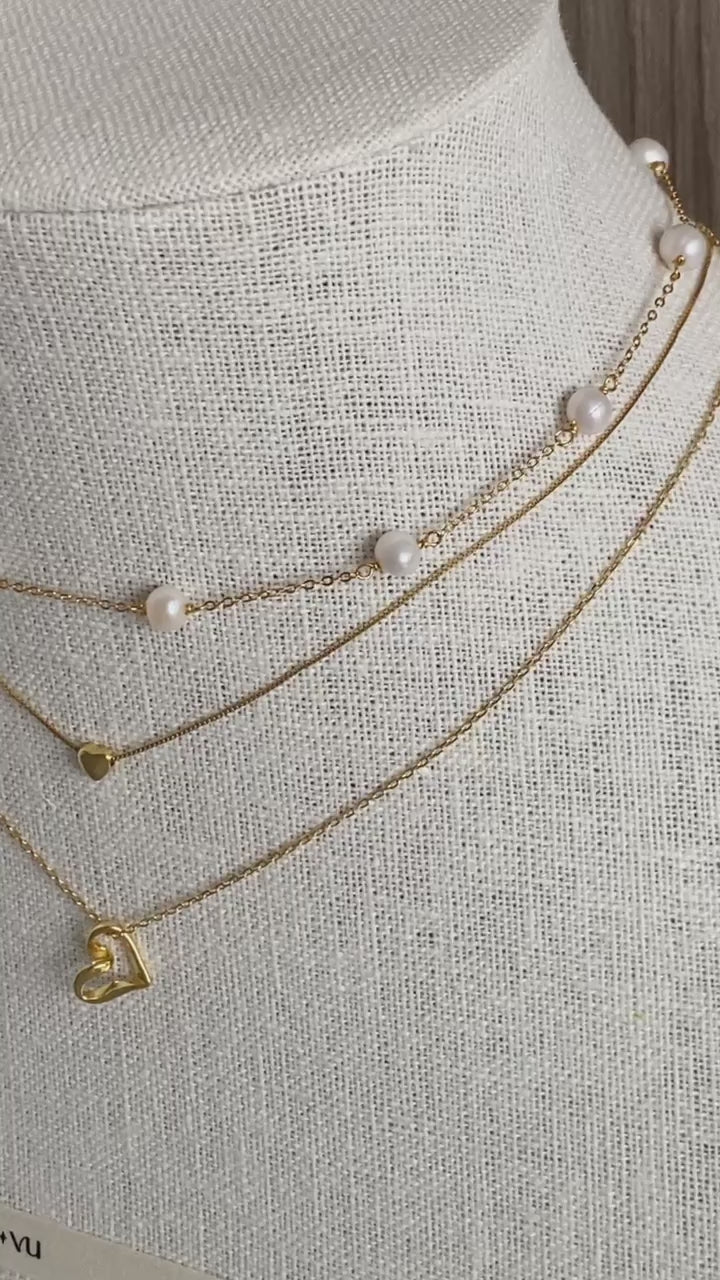 dainty gold chain heart charm necklace