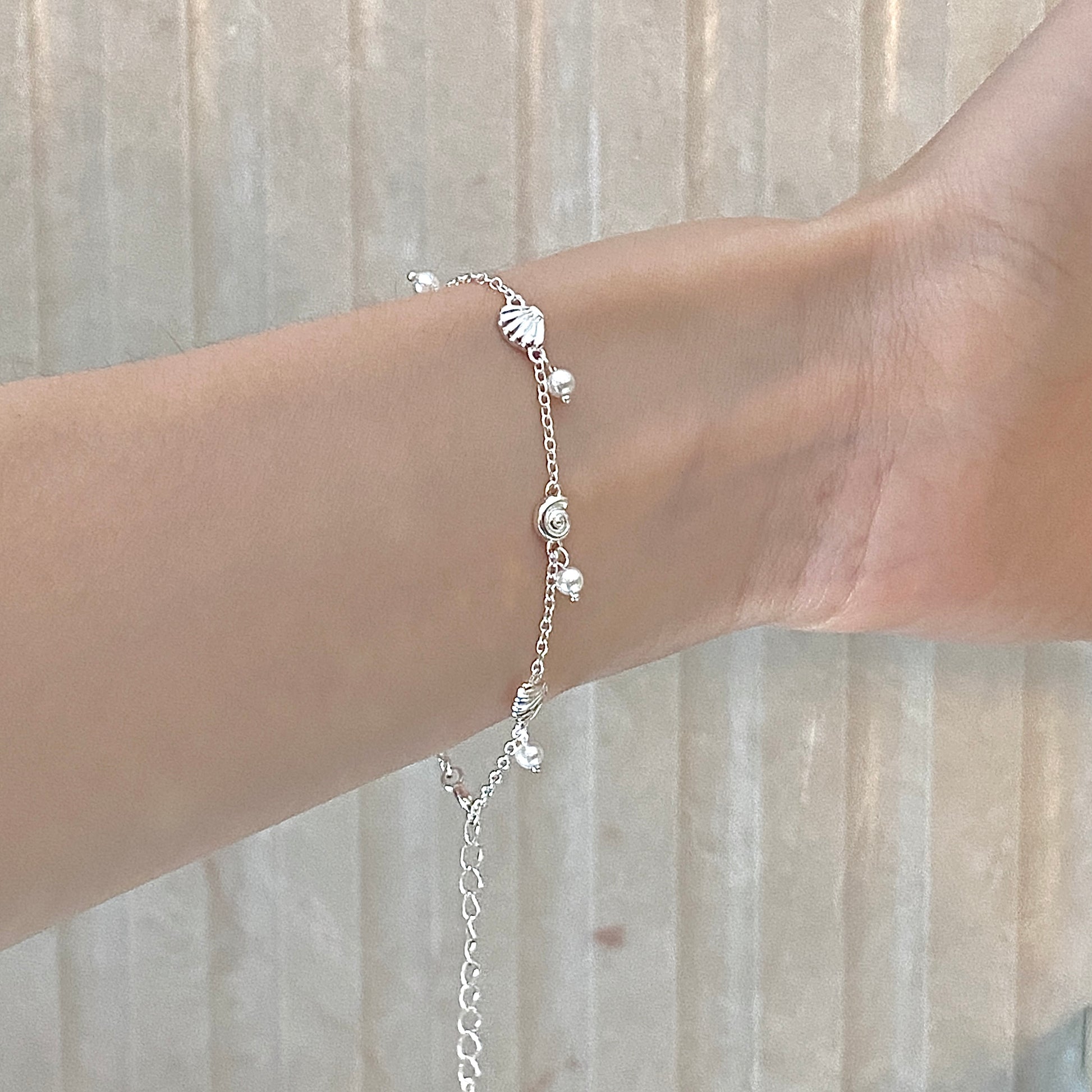 shell bracelet
