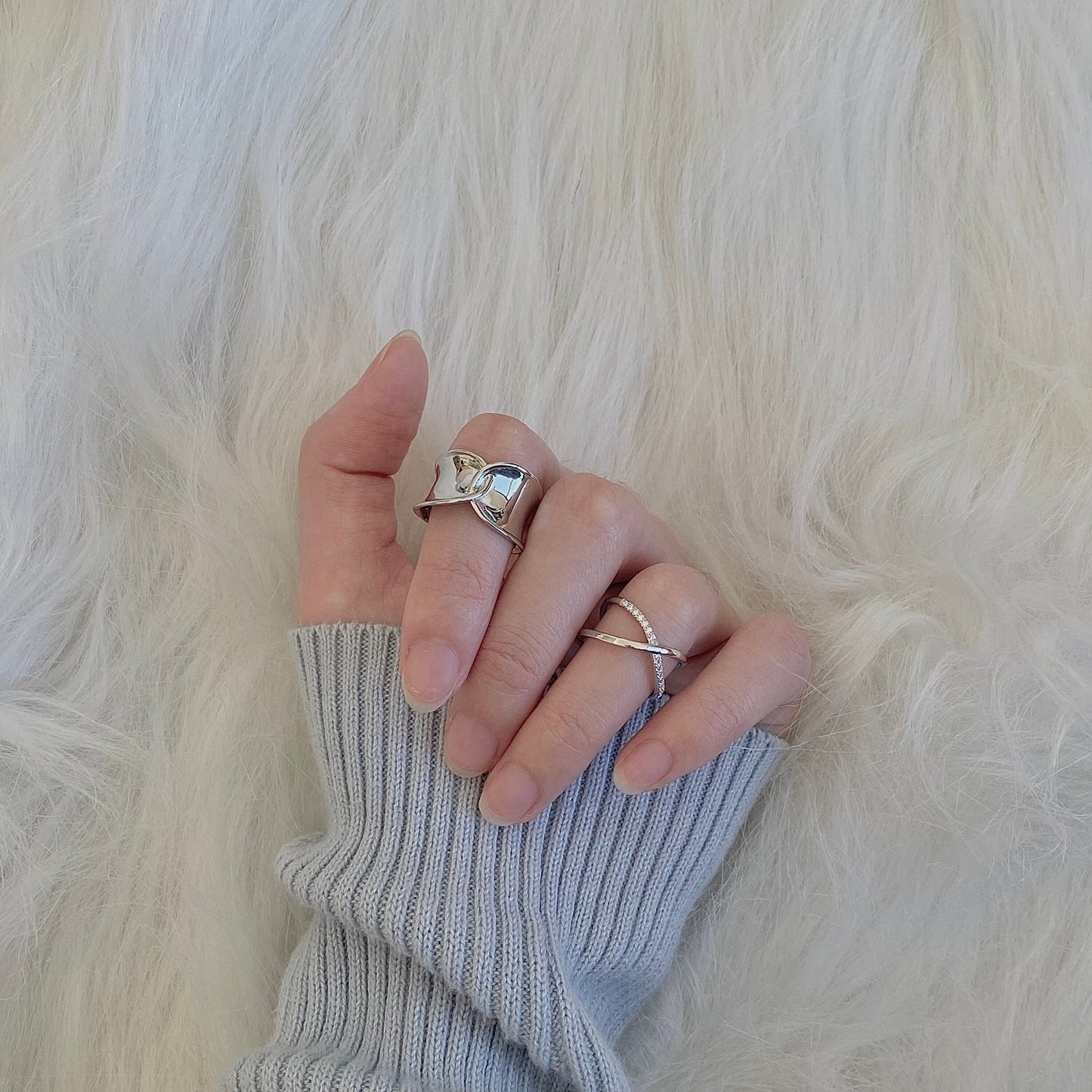 Twisted Unity Chunky S925 Silver Ring