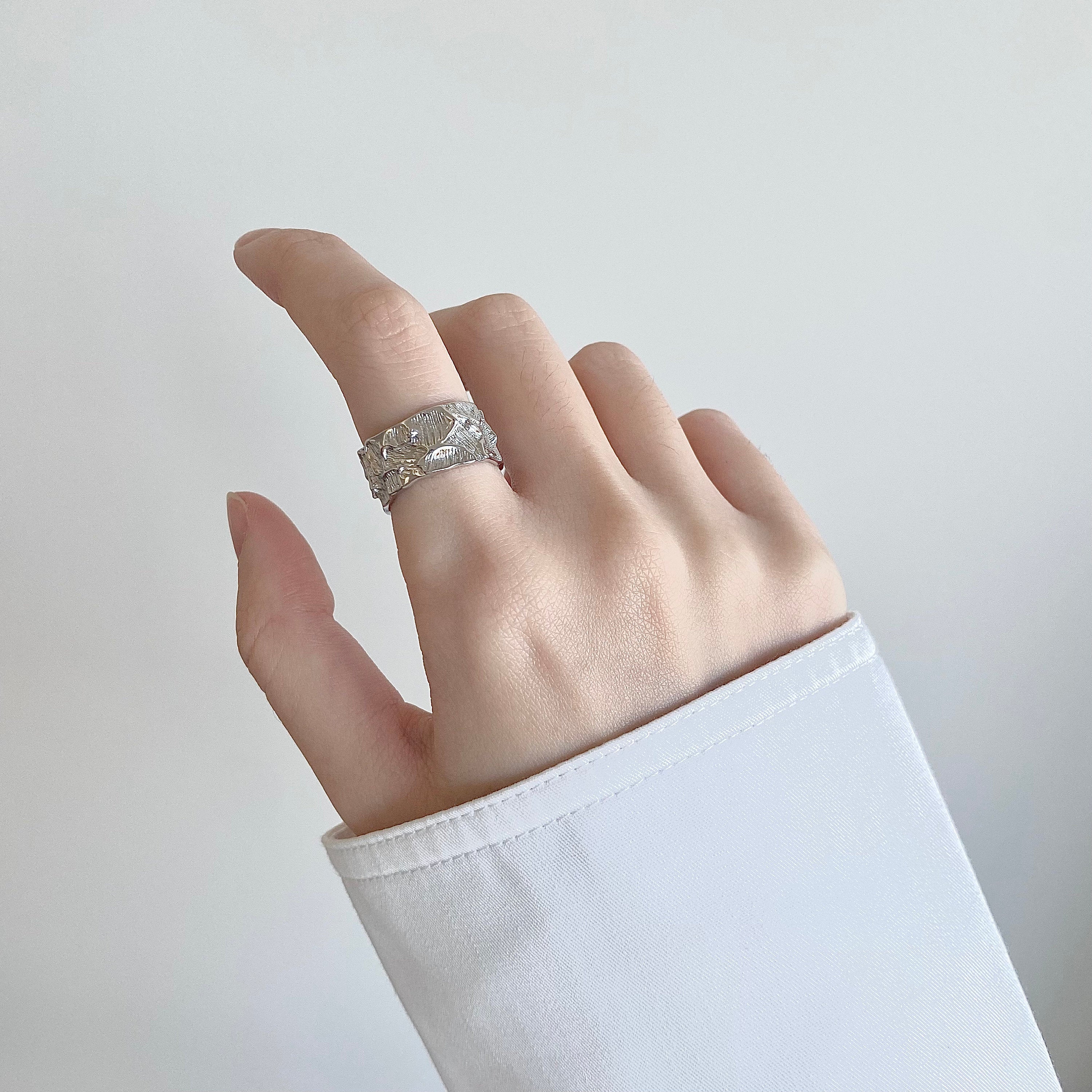 Vintage Vibes Silver Embossed Texture Chunky Ring | Deja vu Jewellery