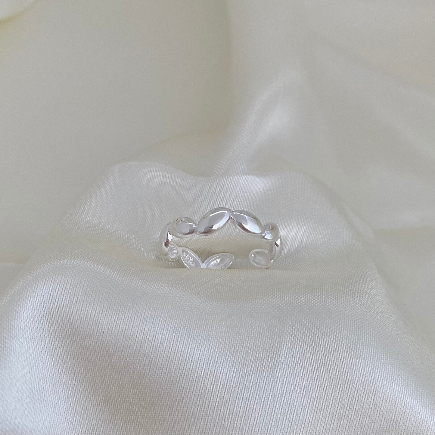 Olive Leaves V-Shaped S925 Silver Ring