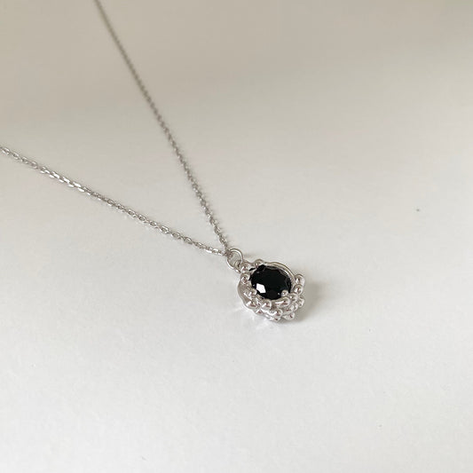 Elegant Black Zirconia Flower Pendant S925 Silver Necklace