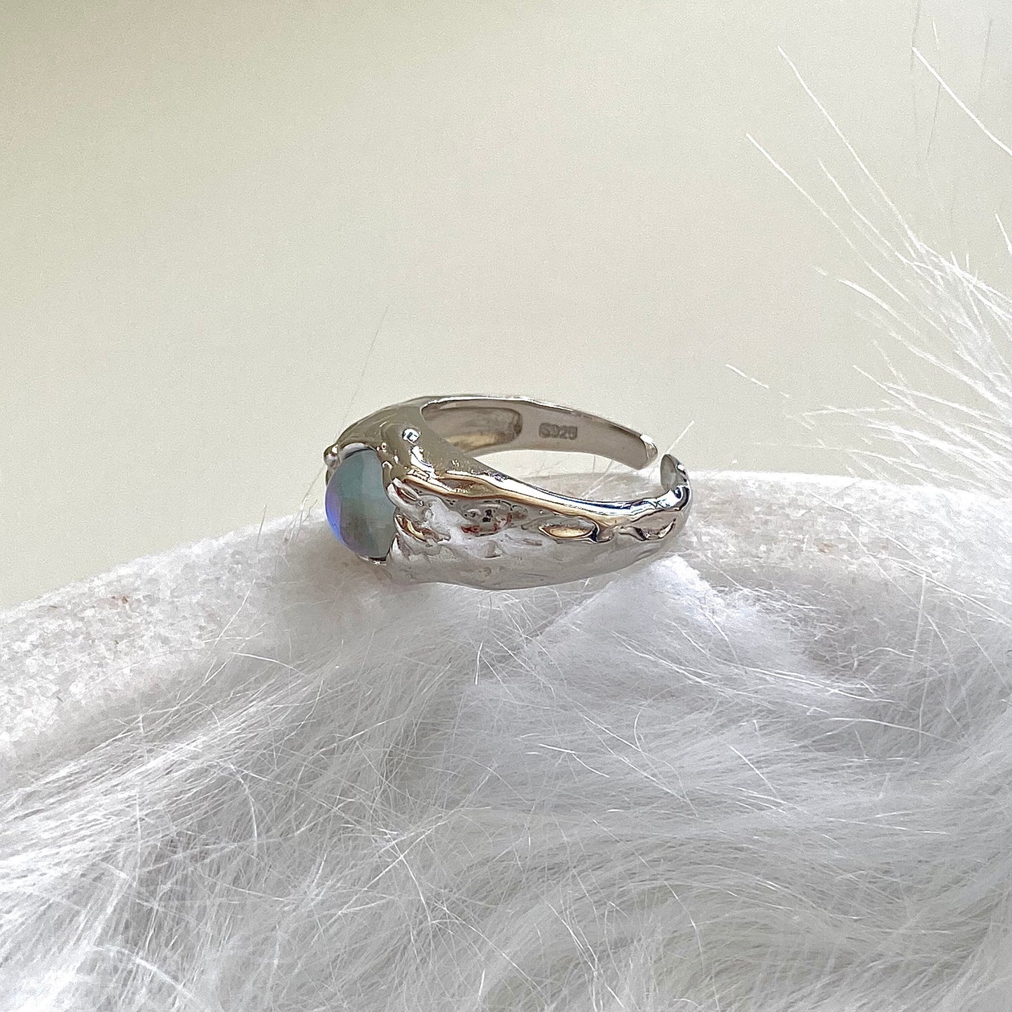 Lunar Elegance S925 Silver & 18k Gold Moonstone Ring